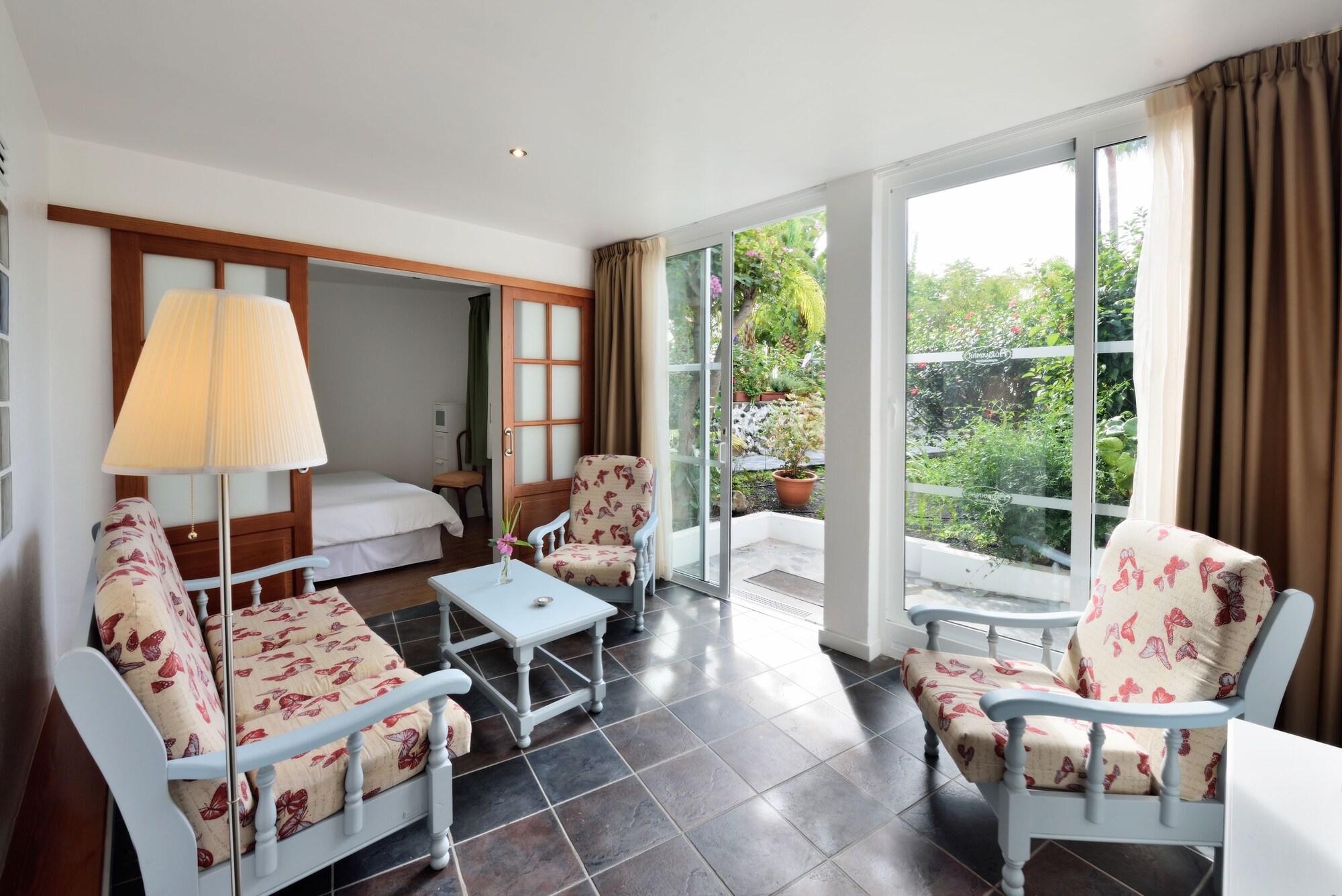 Apartamentos Adjovimar Los Llanos De Aridane Εξωτερικό φωτογραφία
