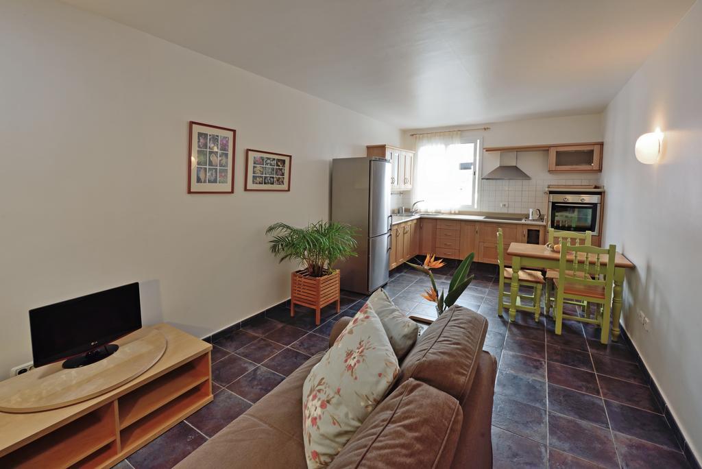 Apartamentos Adjovimar Los Llanos De Aridane Εξωτερικό φωτογραφία